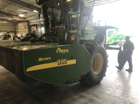 2008 John Deere 4995 Windrower