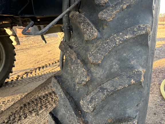 2014 Case IH Patriot 4430 Sprayer/High Clearance