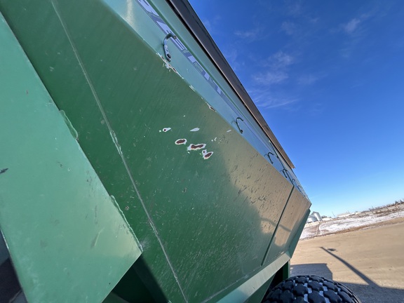 2005 Brent 780 Grain Cart