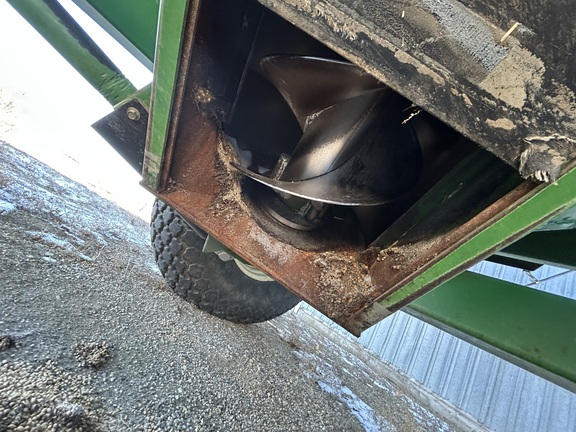 2005 Brent 780 Grain Cart