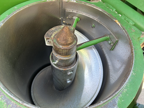 2005 Brent 780 Grain Cart