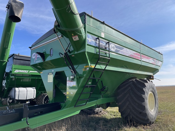2021 J&M 1326-22 Grain Cart