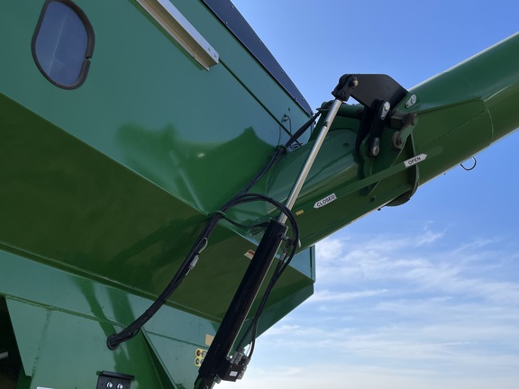2021 J&M 1326-22 Grain Cart