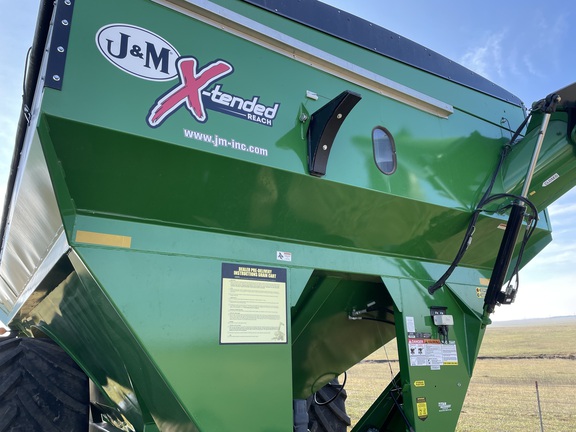 2021 J&M 1326-22 Grain Cart