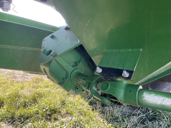 2021 J&M 1326-22 Grain Cart