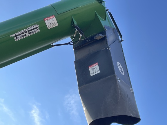 2021 J&M 1326-22 Grain Cart