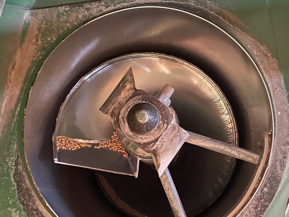 2014 J&M 1501-22 Grain Cart