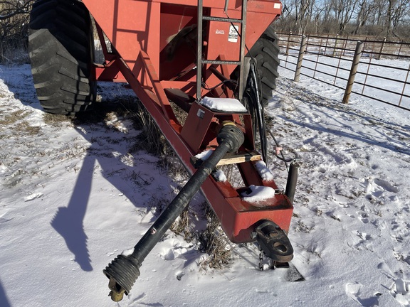 2004 Unverferth 8250 Grain Cart