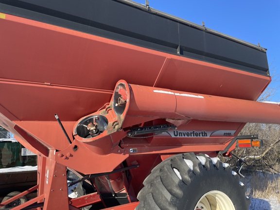 2004 Unverferth 8250 Grain Cart