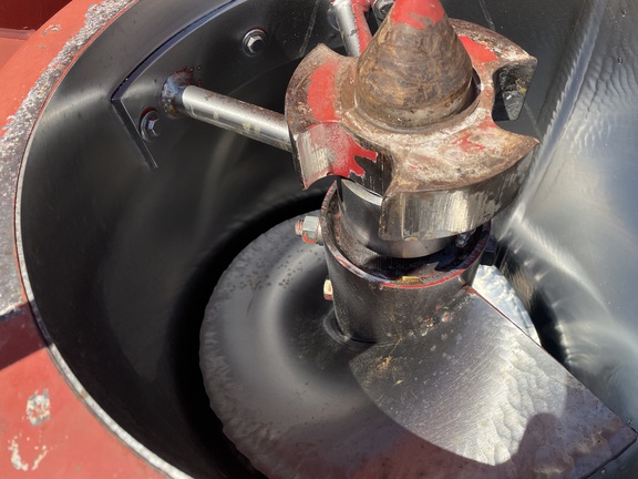 2004 Unverferth 8250 Grain Cart