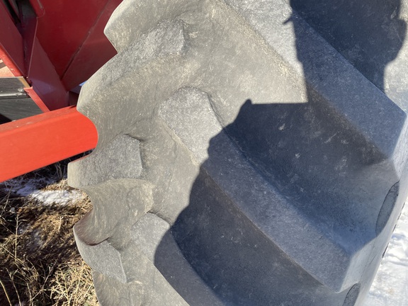 2004 Unverferth 8250 Grain Cart