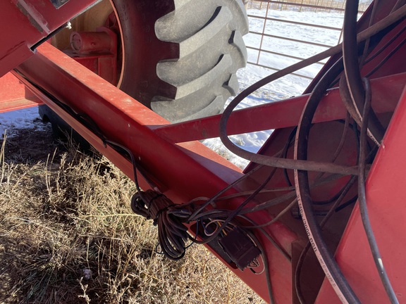 2004 Unverferth 8250 Grain Cart