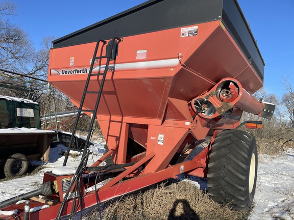 2004 Unverferth 8250 Grain Cart