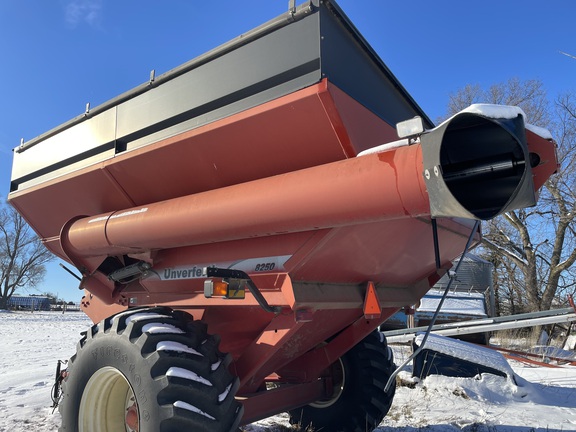 2004 Unverferth 8250 Grain Cart