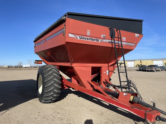 2004 Unverferth 8250 Grain Cart