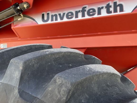 2004 Unverferth 8250 Grain Cart