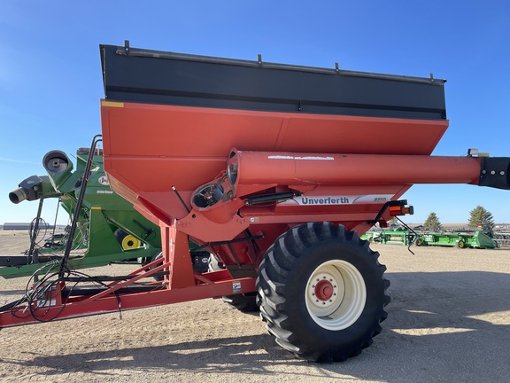 2004 Unverferth 8250 Grain Cart