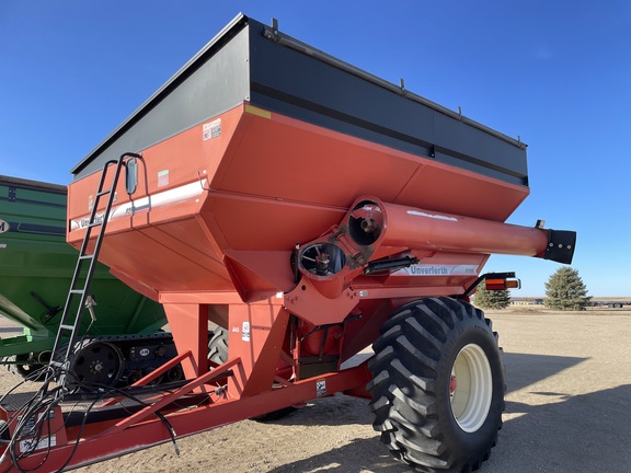2004 Unverferth 8250 Grain Cart