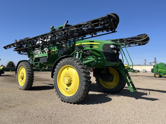 2008 John Deere 4830 Sprayer/High Clearance