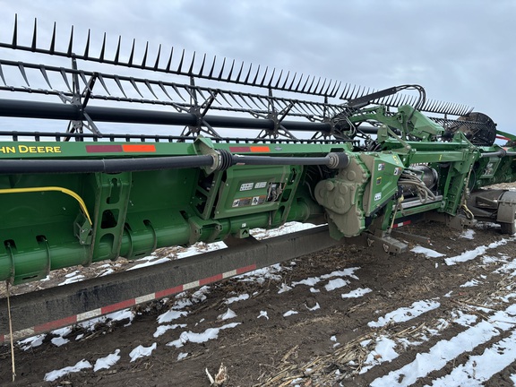 2023 John Deere HD40F Header Combine