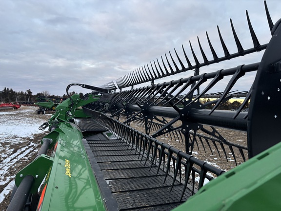 2023 John Deere HD40F Header Combine