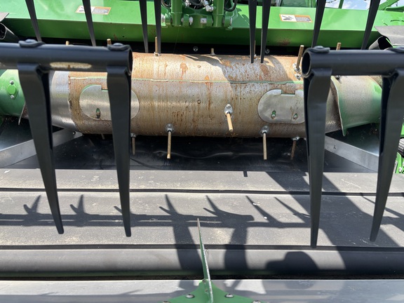 2023 John Deere HD40F Header Combine