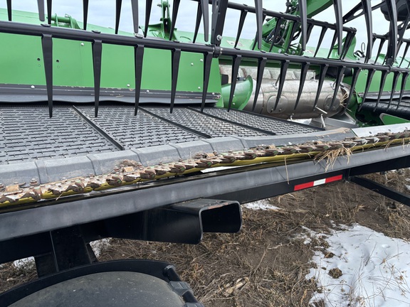2023 John Deere HD40F Header Combine