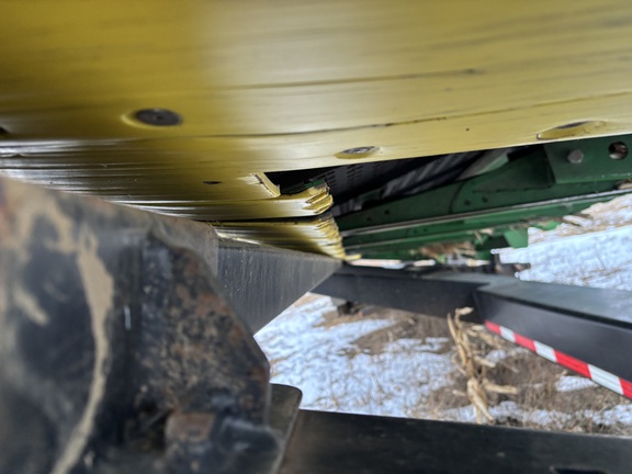 2023 John Deere HD40F Header Combine