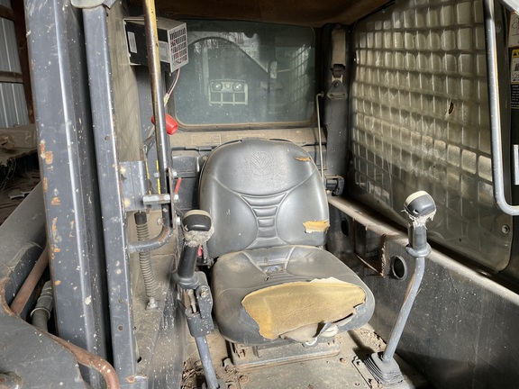 2007 New Holland L185 Skid Steer Loader