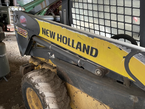 2007 New Holland L185 Skid Steer Loader