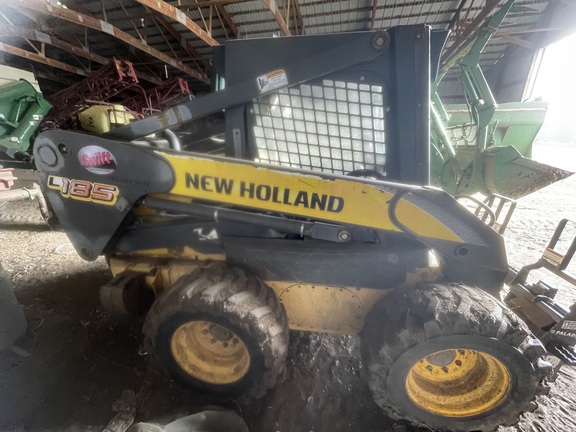2007 New Holland L185 Skid Steer Loader