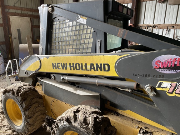 2007 New Holland L185 Skid Steer Loader