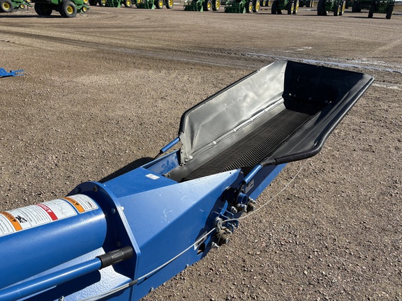 2023 Brandt 1547LP Grain Auger