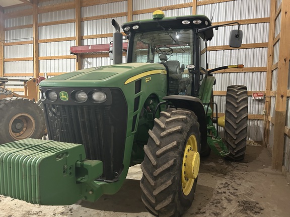 2010 John Deere 8225R Tractor