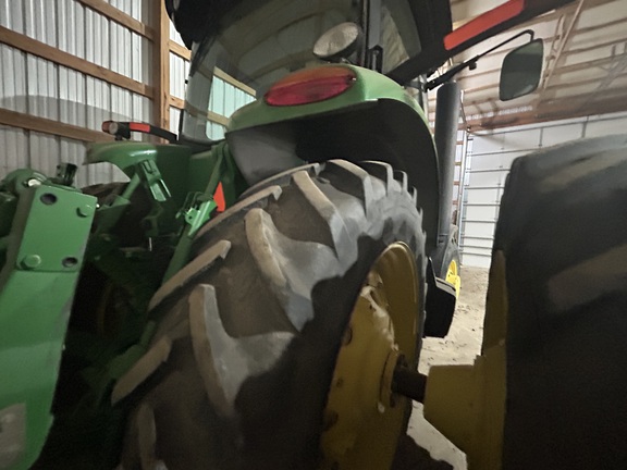 2010 John Deere 8225R Tractor