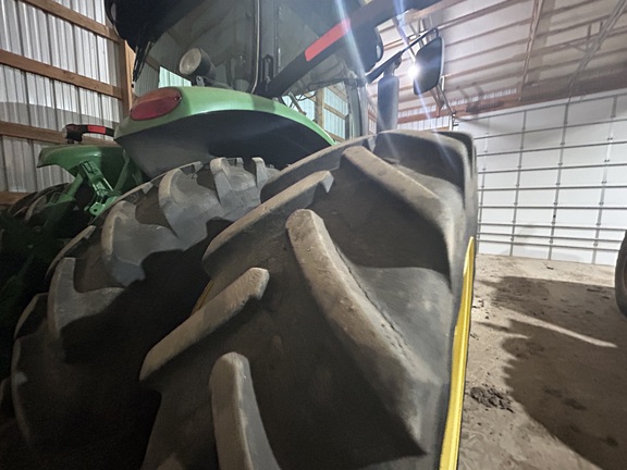 2010 John Deere 8225R Tractor