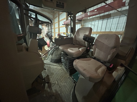 2010 John Deere 8225R Tractor