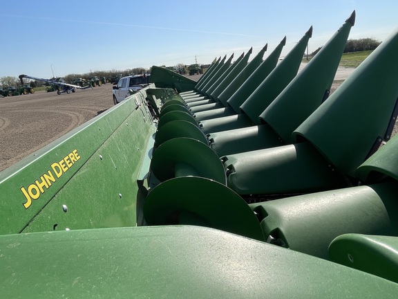2024 John Deere C12R Header Corn Head