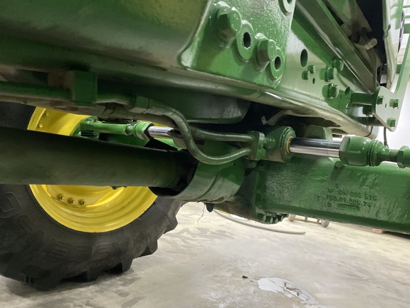 2009 John Deere 7330 Tractor