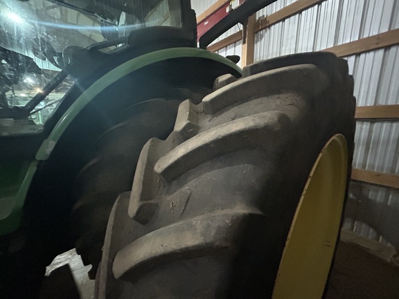 2010 John Deere 8225R Tractor