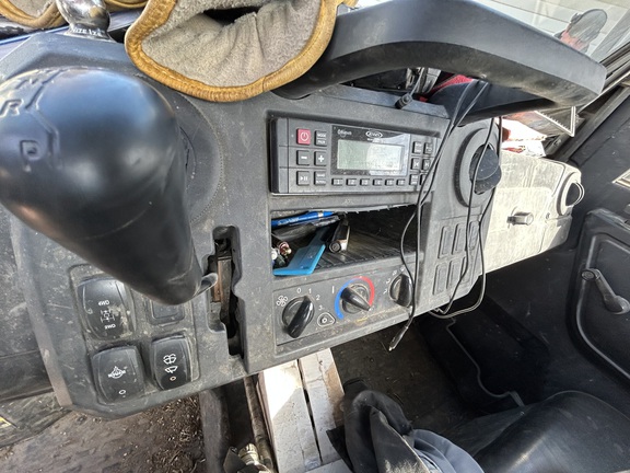 2024 John Deere XUV 835M ATV