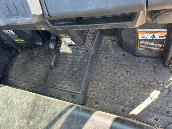 2024 John Deere XUV 835M ATV