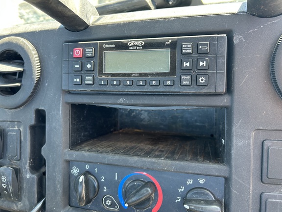 2024 John Deere XUV 835M ATV