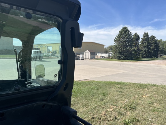 2024 John Deere XUV 835M ATV