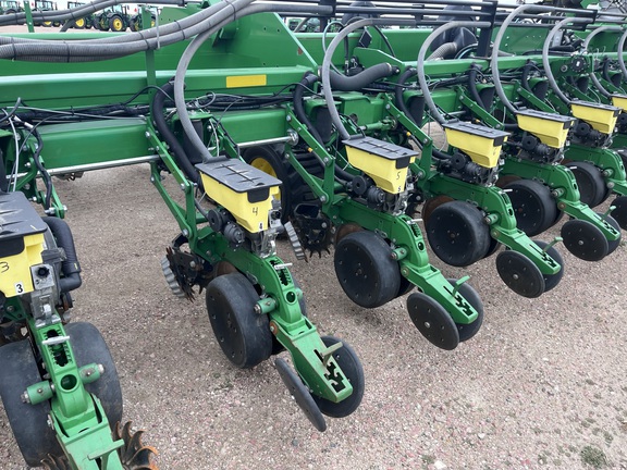 2015 John Deere DB80 Planter