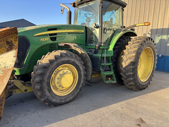 2010 John Deere 7930 Tractor