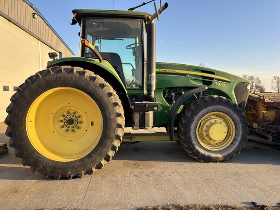 2010 John Deere 7930 Tractor