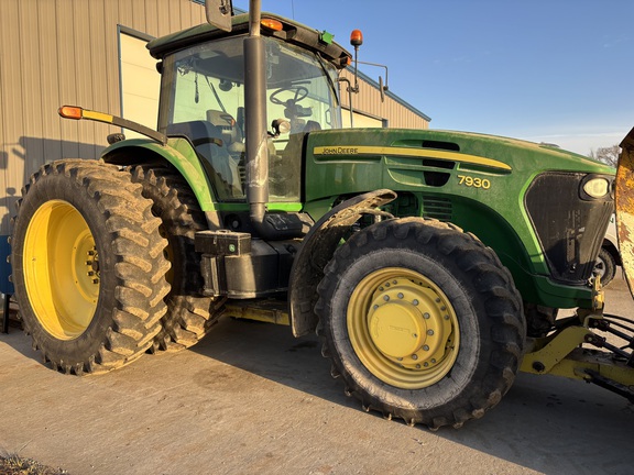 2010 John Deere 7930 Tractor