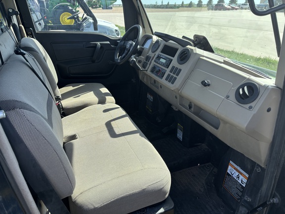 2022 John Deere XUV 835R ATV