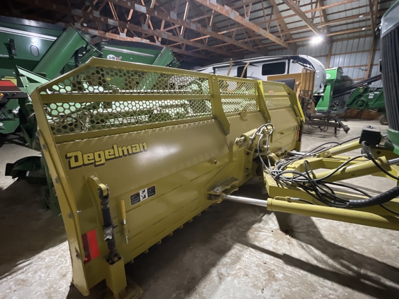 2021 John Deere 9520R Tractor 4WD